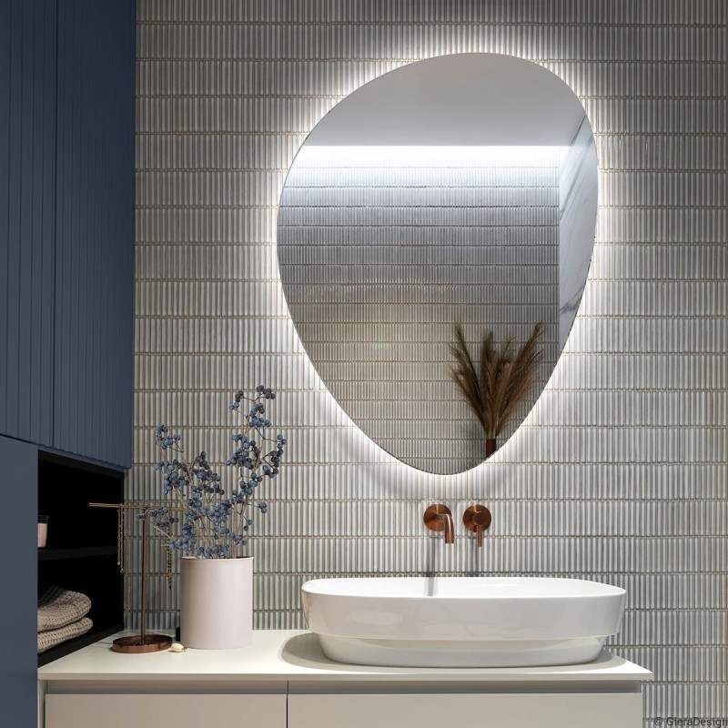 Specchio Retroilluminato Da Bagno Asimmetrico