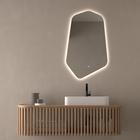 Specchio LED asimmetrico verticale retroilluminato per bagno moderno