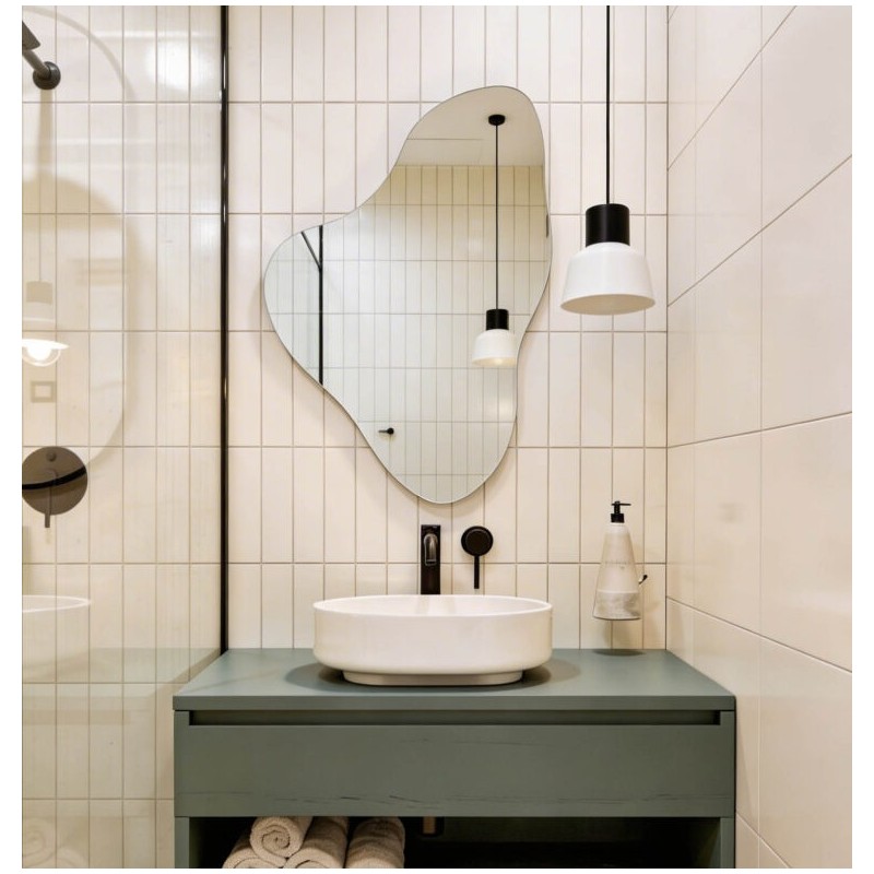 Specchio Da Bagno Irregolare Minimalista