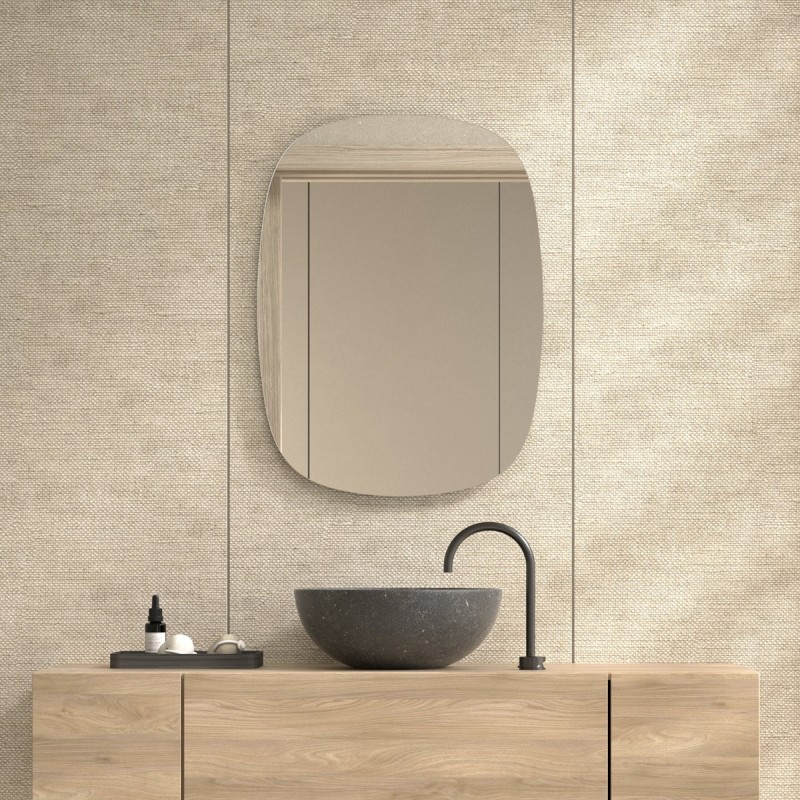 Specchio Ovale Organico di Design per Bagno Moderno
