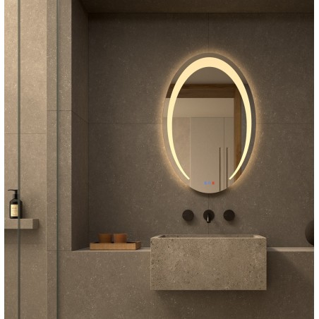 Specchio Ovale con Luce LED per Bagno dal Design Originale